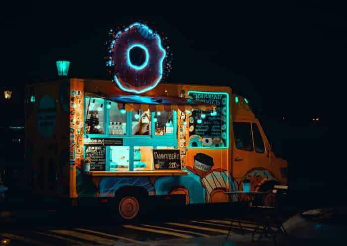 doughnut truck at night